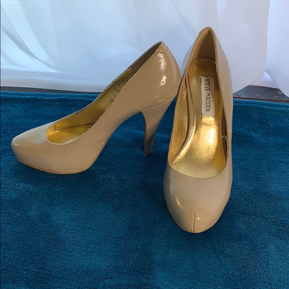Tan platform pumps